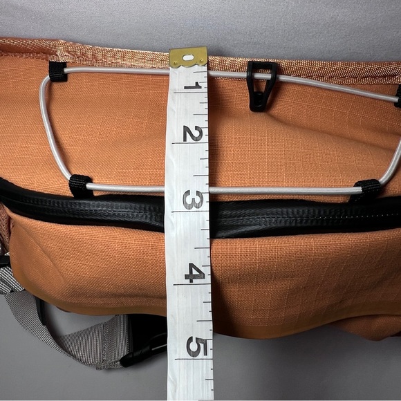 Rapha Trail Hip Pack - Orange - LIKE NEW - Picture 11 of 13